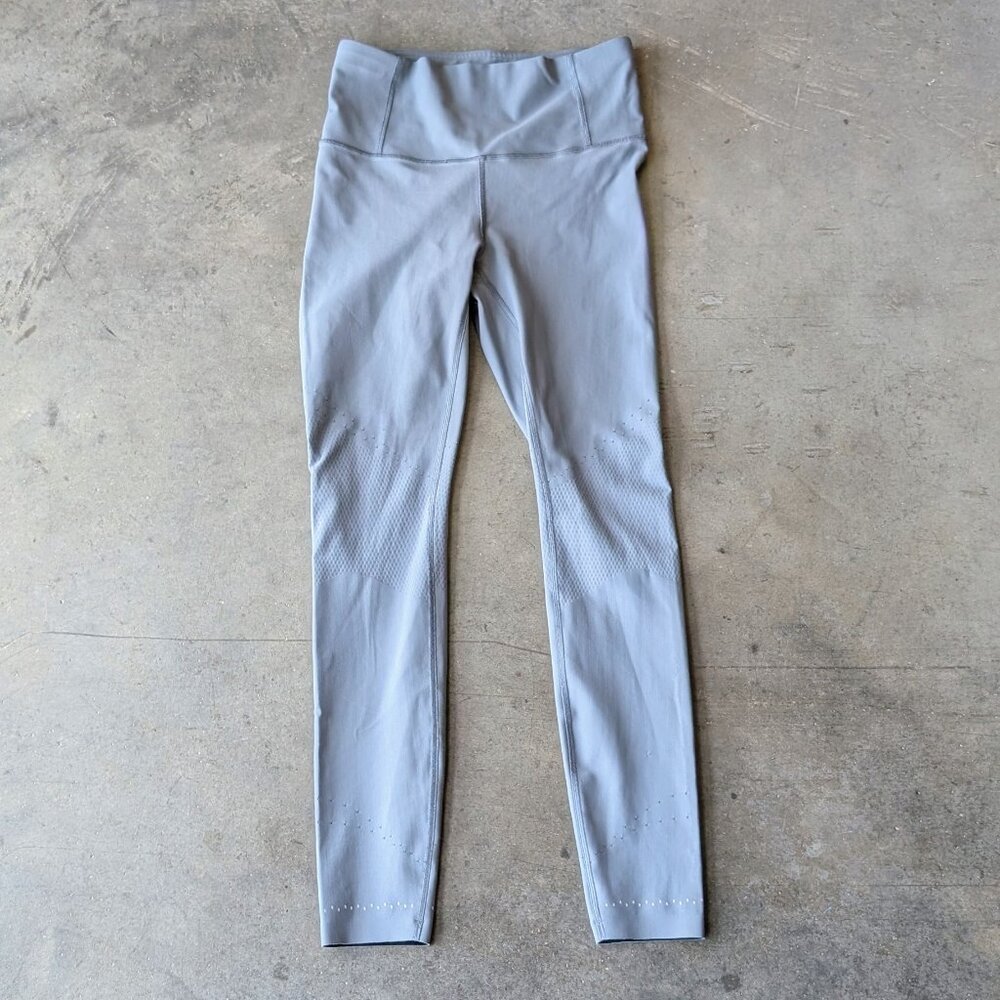 Lululemon Zoned In Tight 27" size 8 gray